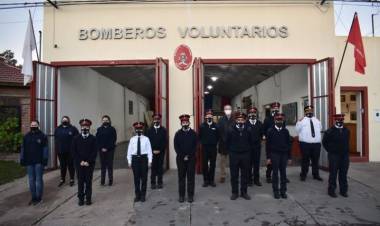 29 AÑOS DE LA FORMACIÓN DE  SEDE DE BOMBEROS VOLUNTARIOS DE SANCTI SPIRITU