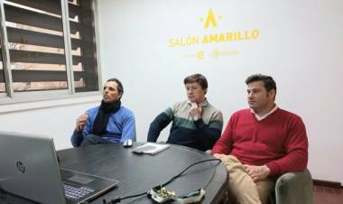 iNTENDENTE nATALIO lATTANZI CON ASESORES EN REUNION VIRTUAL CON AUTORIDADES DEL CENTRO UNIVERSITARIO DE ESTUDIOS MEDIOAMBIENTALES