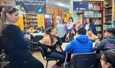 VISITA A LA BIBLIOTECA Y EL CENTRO CULTURAL