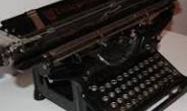 23 DE JUNIO: DIA DE LA MAQUINA DE ESCRIBIR