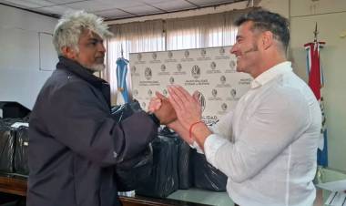 ENTREGA DE INDUMENTARIA