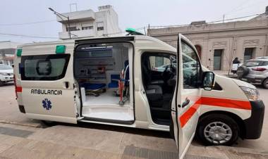 CELR: NUEVA AMBULANCIA OKM PARA EL EMCO DE LA COOPERATIVA ELECTRICA