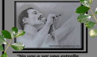 5 DE SETIEMBRE: NATALICIO DE FREDDIE MERCURY- CANTANTE