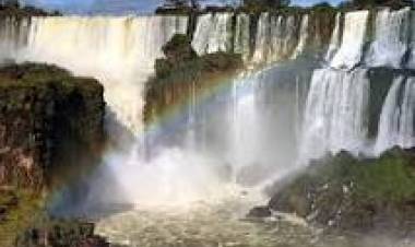 NAIPI Y TAROBA: LA LEYENDA DE LAS CATARATAS DEL IGUAZU