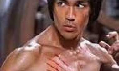 27 DE NOVIEMBRE DE 1940: NACE BRUCE LEE