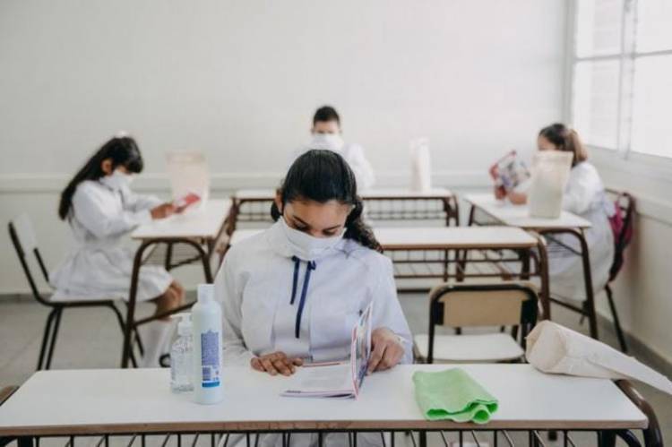 LA EDUCACION DEBE SER DECLARADA SERVICIO PUBLICO ESENCIAL