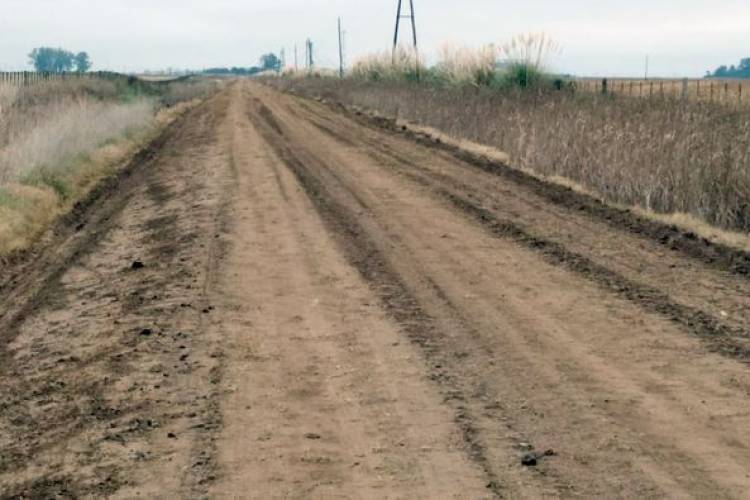 GRAN TRABAJO EN CAMINOS RURALES