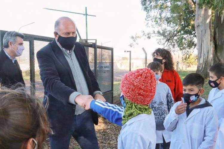 LA PRIORIDAD ES QUE LOS CHICOS VUELVAN A LA ESCUELA
