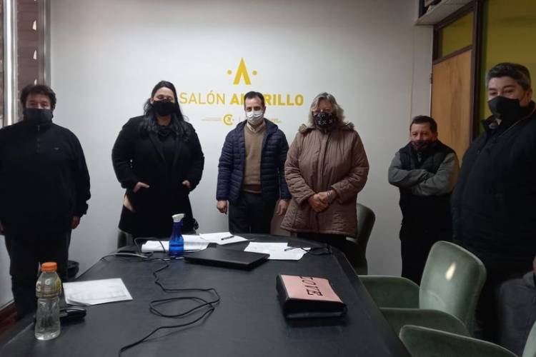 REUNIÓN ENTRE EL MUNICIPIO Y TAXISTAS