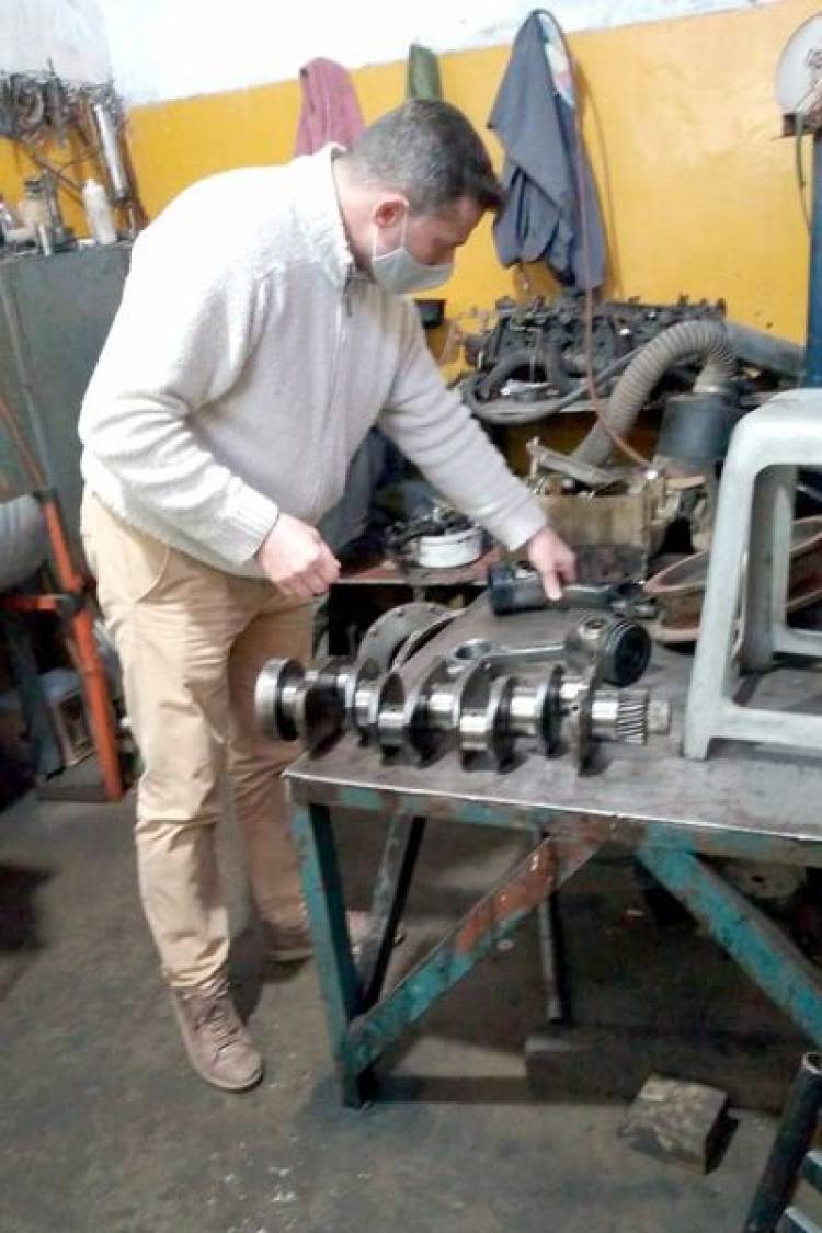 MAQUINARIA EN REPARACIÓN