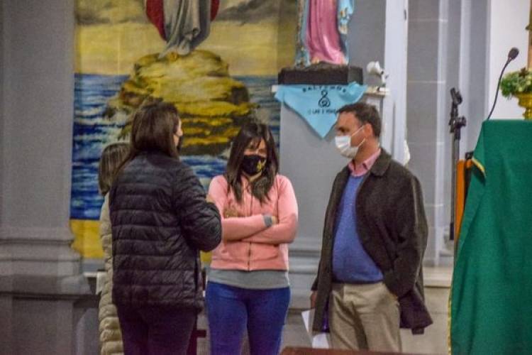 SANCTI SPIRITU- SENADOR ENRICO- PRESENTES EN LAS IGLESIAS