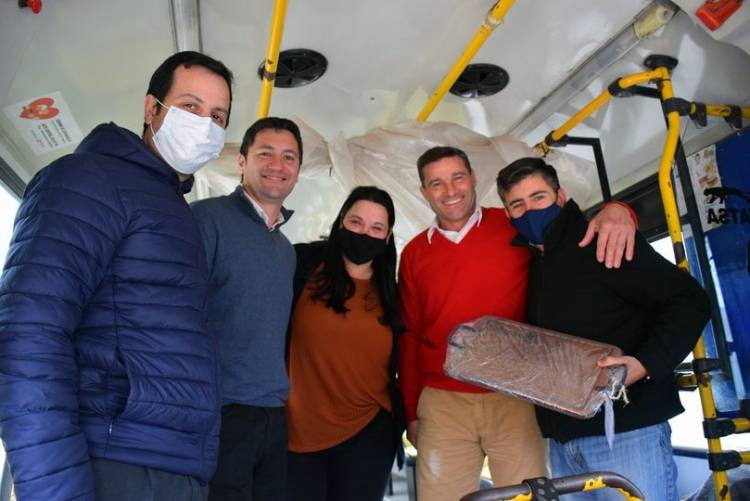 OBSEQUIO POR DIA DEL COLECTIVERO 27/9