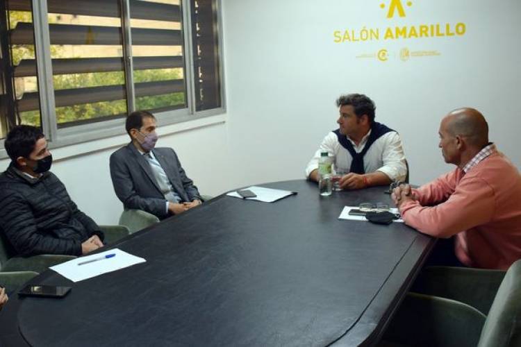EL INTENDENTE MANTUVO VARIADAS REUNIONES