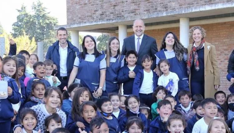 GOBERNADOR OMAR PEROTTI EN PEREZ