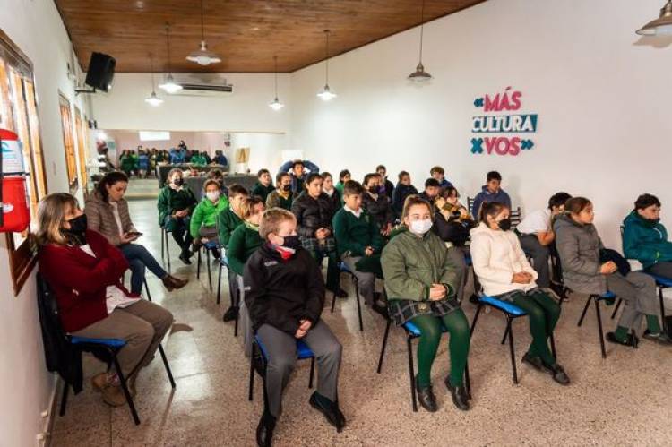 CHARLA SOBRE PUEBLOS ORIGINARIOS