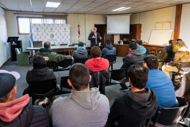 COMENZO EL CURSO DE SOLDADOR BASICO (21/5)