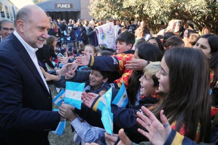 GOBERNADOR OMAR PEROTTI EN INAUGURACION TREN ROSARIO- CAÑADA DE GOMEZ-