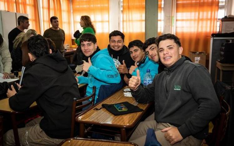 6 ALUMNOS ESCUELA TECNICA REALIZARAN PRACTICAS ADMINISTRATIVAS EN DEPENDENCIA MUNICIPAL