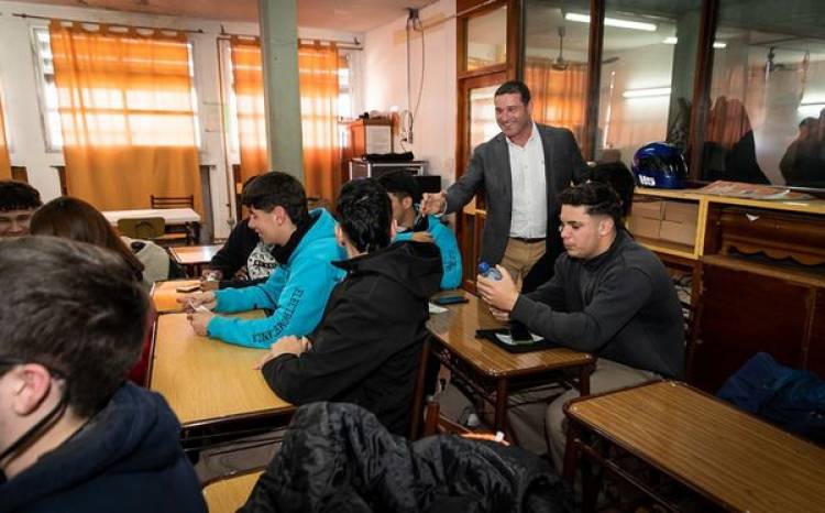 6 ALUMNOS ESCUELA TECNICA REALIZARAN PRACTICAS ADMINISTRATIVAS EN DEPENDENCIA MUNICIPAL