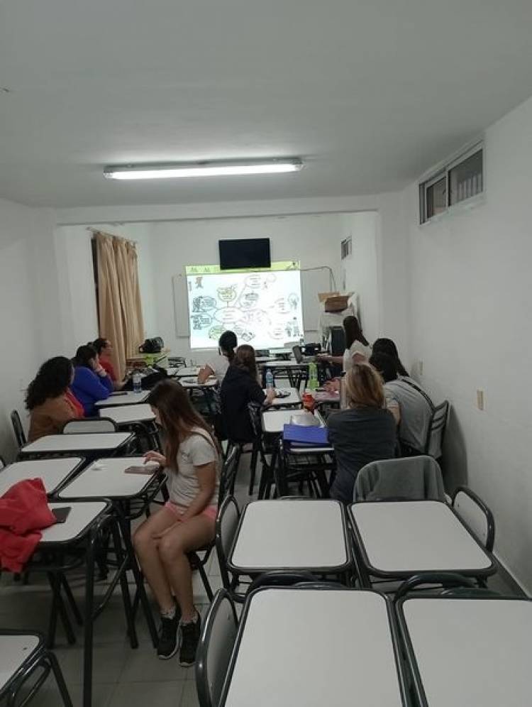 CAPACITACION EN ALIMENTOS PARA ESTUDIANTES