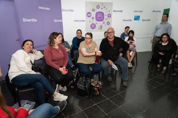CAPACITACION DE EMPRENDEDORES EN PUNTO DIGITAL