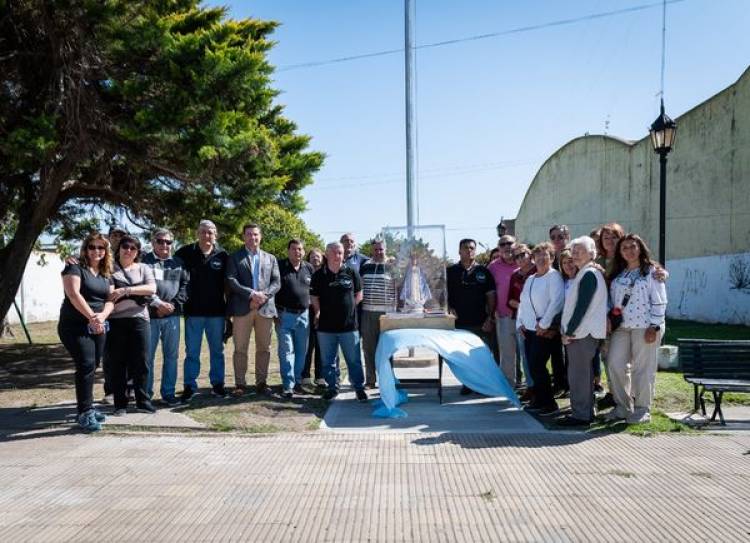 INTENDENTE NATALIO LATTANZI RECIBIO A LA VIRGEN DE LUJAN