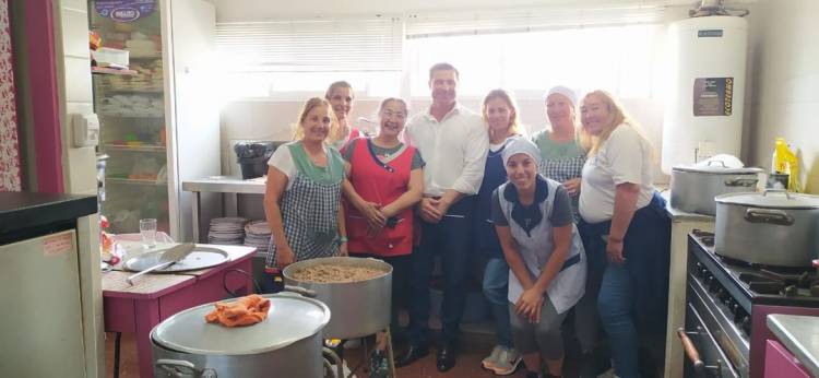 INTENDENTE NATALIO LATTANZI EN LA PREVIA DE LAS EMPANADAS