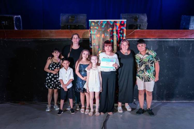 CIERRE DE AÑO EN ESCUELAS MUNICIPALES