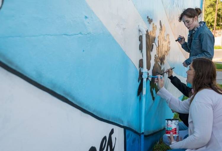 NUEVO MURAL PARA LA PLAZOLETA 2 DE ABRIL