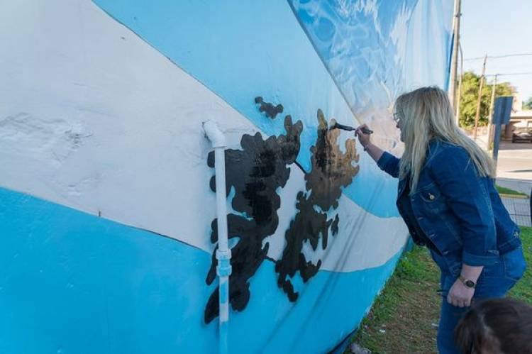 NUEVO MURAL PARA LA PLAZOLETA 2 DE ABRIL