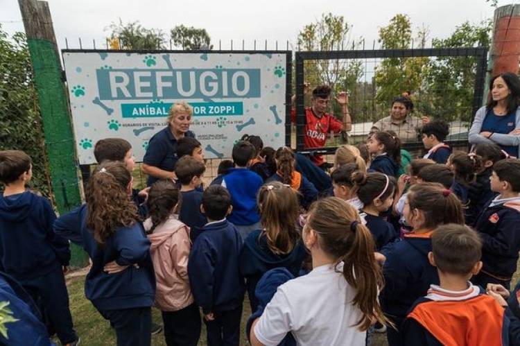 VISITA AL REFUGIO "ANIBAL HECTOR ZOPPI"