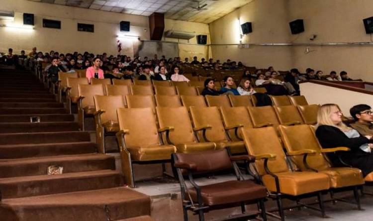 CHARLA SOBRE VIOLENCIA