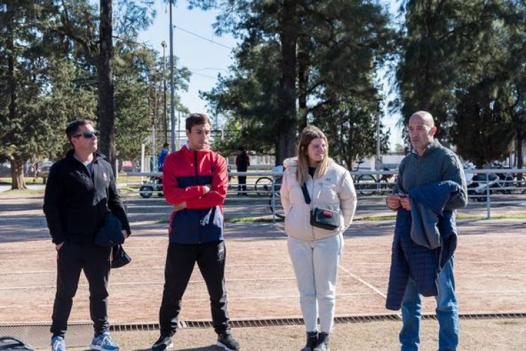 VISITA A LA ESCUELA DE ATLETISMO
