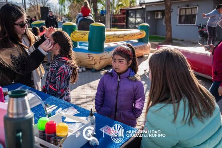 RUFINO ACTIVA EN EL BARRIO JARDIN