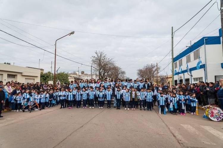 ACTO POR EL DIA DE LA BANDERA