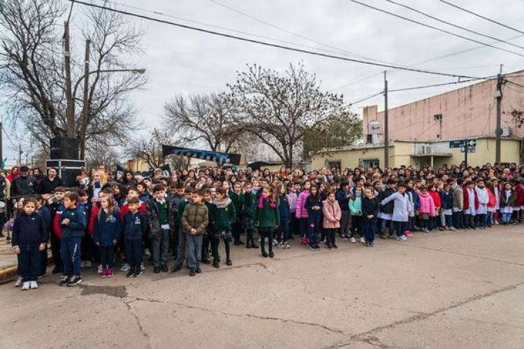 ACTO POR EL DIA DE LA BANDERA