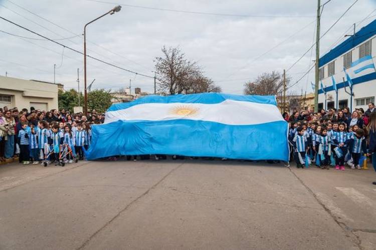 ACTO POR EL DIA DE LA BANDERA