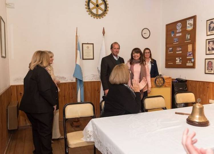 EL CORO POLIFONICO MUNICIPAL EN EL ROTARY RUFINO