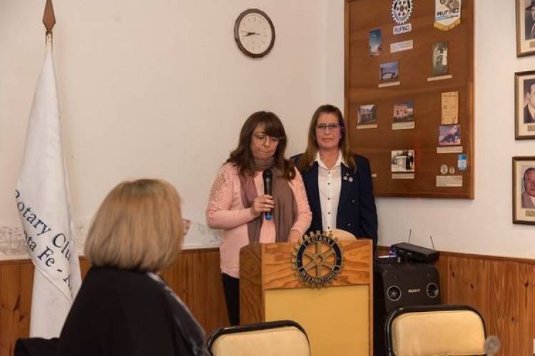 EL CORO POLIFONICO MUNICIPAL EN EL ROTARY RUFINO