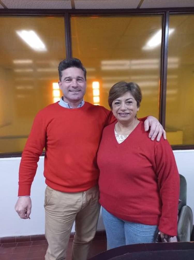 INTENDENTE NATALIO LATTANZI ENTREGA EL PREMIO