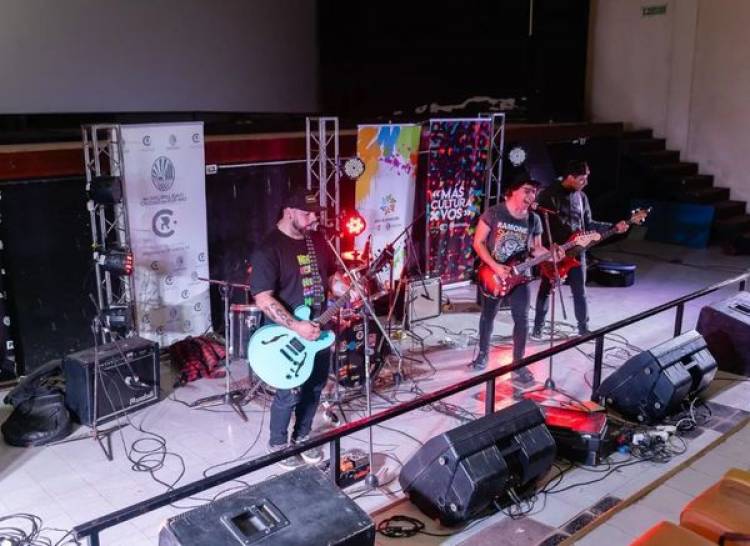 CELSO FLORENCE FUE DECLARADO"CIUDADANO RUFINENSE DESTACADO EN EL AMBITO DE LA CULTURA"