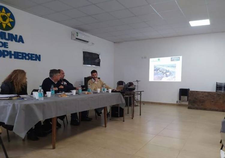 INTENDENTE NATALIO LATTANZI EN CHRISTOPHERSEN