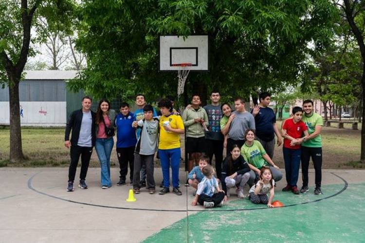  CENTRO DE EDUCACION FISICA  CON CELEBRACION