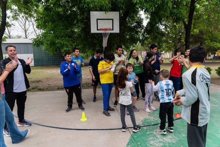  CENTRO DE EDUCACION FISICA  CON CELEBRACION