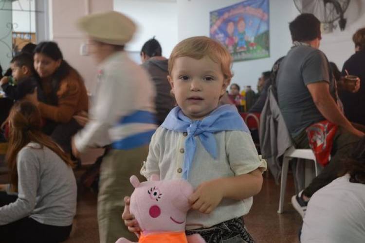 DIA DE LA TRADICION Y DE LA FAMILIA EN EL CAF