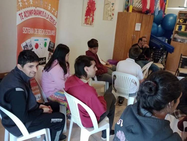 CHE PIBE ASOCIACION CIVIL: SILLA DE LA SALUD MENTAL COMUNITARIA Y COLECTIVA