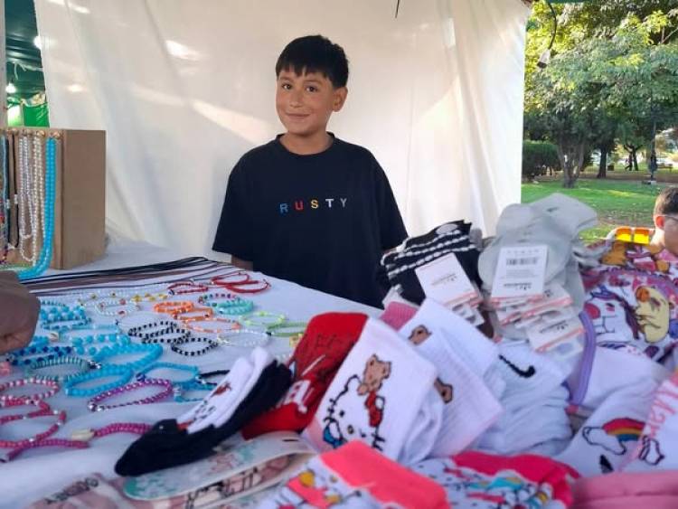 CERRAMOS EL FIN DE SEMANA CON FERIA