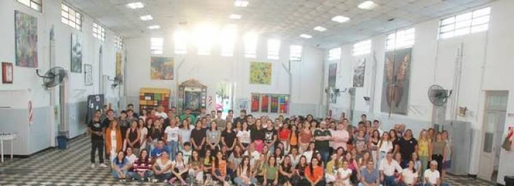FELIZ ANIVERSARIO PROFESORADO N° 19...!!!