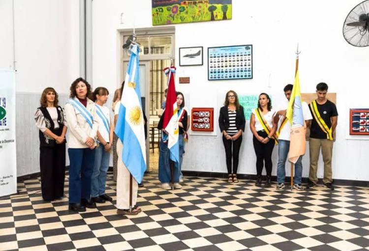 FELIZ ANIVERSARIO PROFESORADO N° 19...!!!