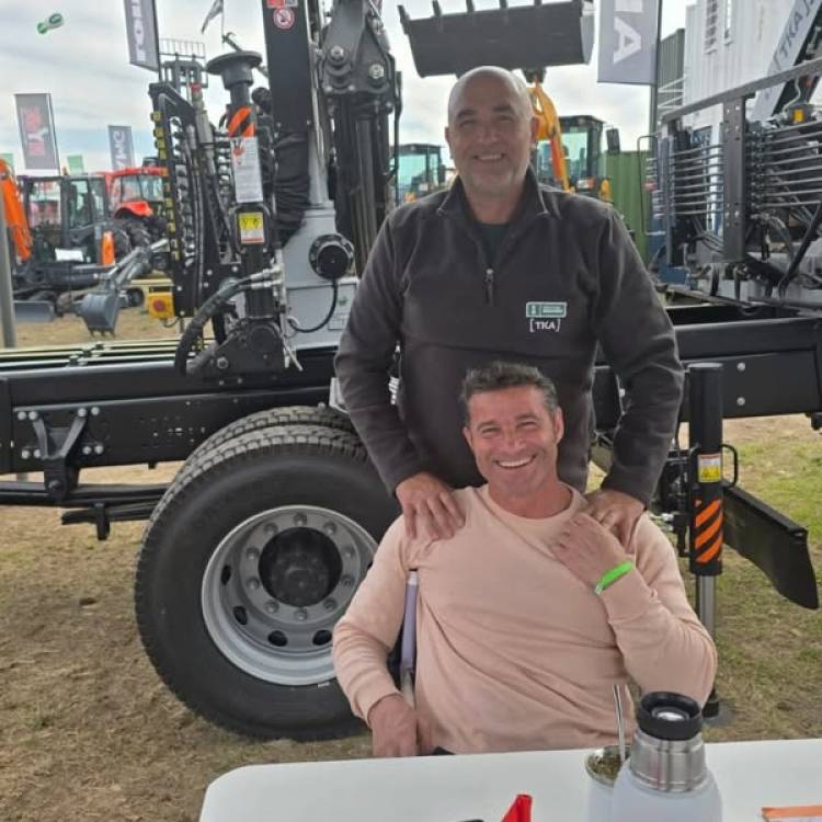 INTENDENTE NATALIO LATTANZI EN AGROACTIVA